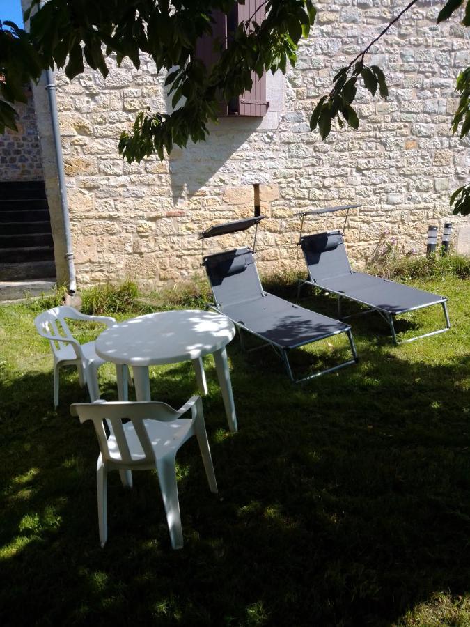 Bed and Breakfast Chez La Marquise Boissieres  Екстер'єр фото